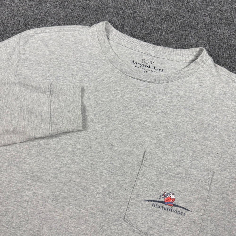 Vineyard Vines Mens XS Merry Chipmas Golfing Santa Long Sleeve Pocket Tee Gray